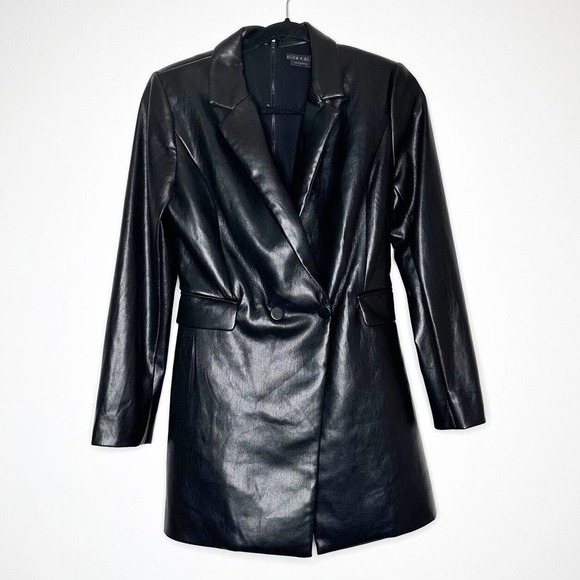 NEW Alice + Olivia Kyrie Long Sleeve Faux Leather Tuxedo Romper Women's Black 8 - Picture 3 of 7